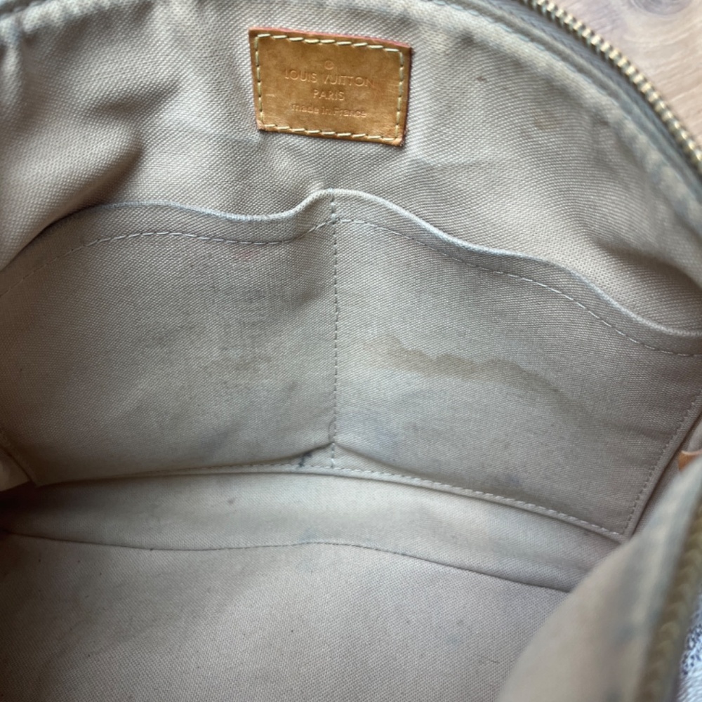 Louis Vuitton Damier Azur Crossbody Bag in White and Brown - Picture 13 of 16